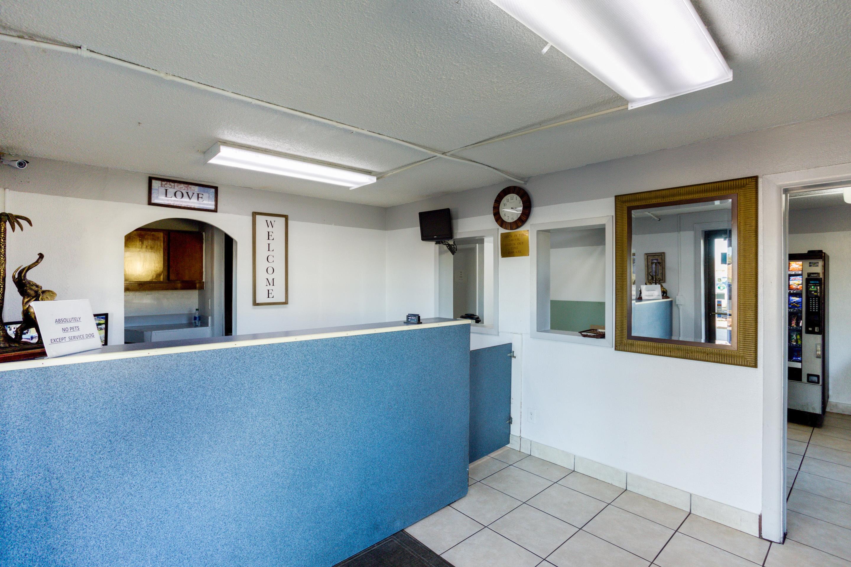 Oyo Hotel Pensacola I-10 & Hwy 29 Ferry Pass Экстерьер фото
