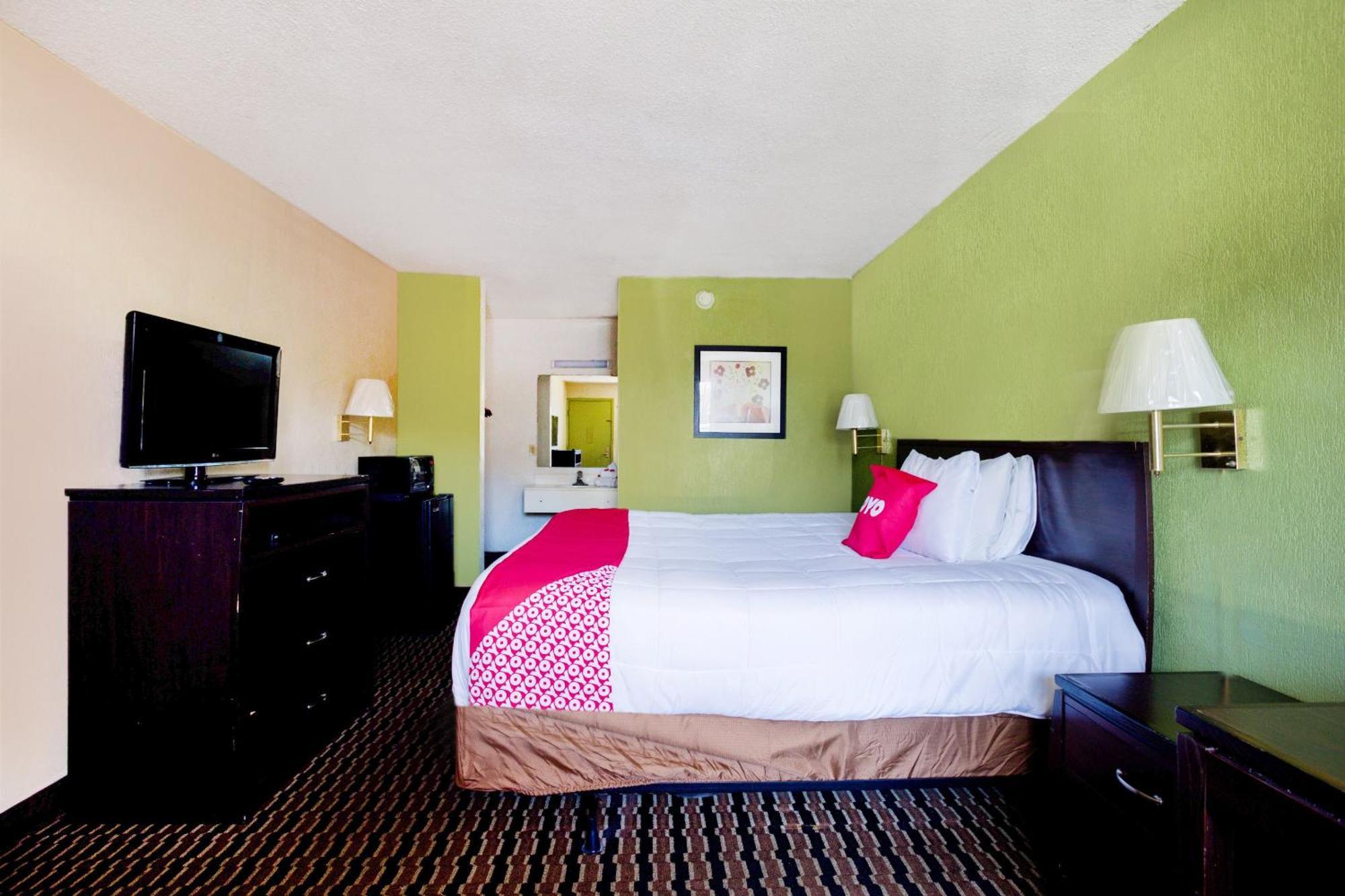 Oyo Hotel Pensacola I-10 & Hwy 29 Ferry Pass Экстерьер фото